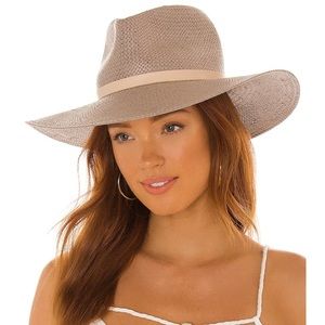 Brand new Janessa Leone Valentine hat-grey. Packable!